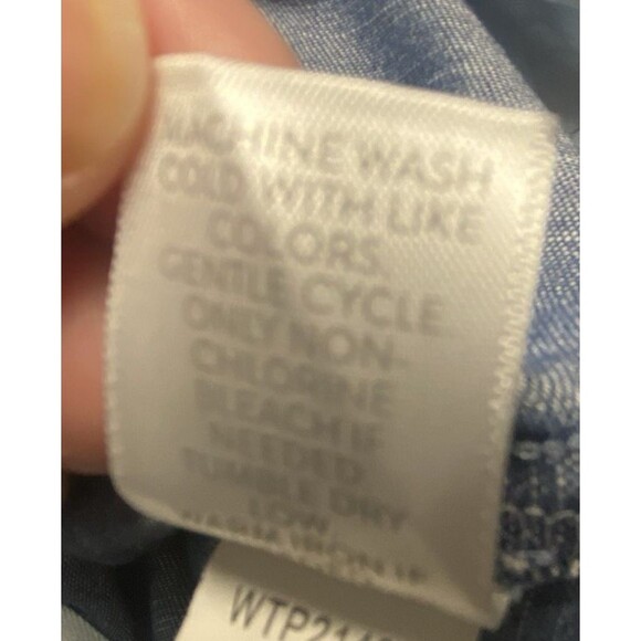 J.Jill Tunic Top Womens M Ombre Blue Chambray Dip Dyed Button‎ Front Denim - Picture 11 of 11